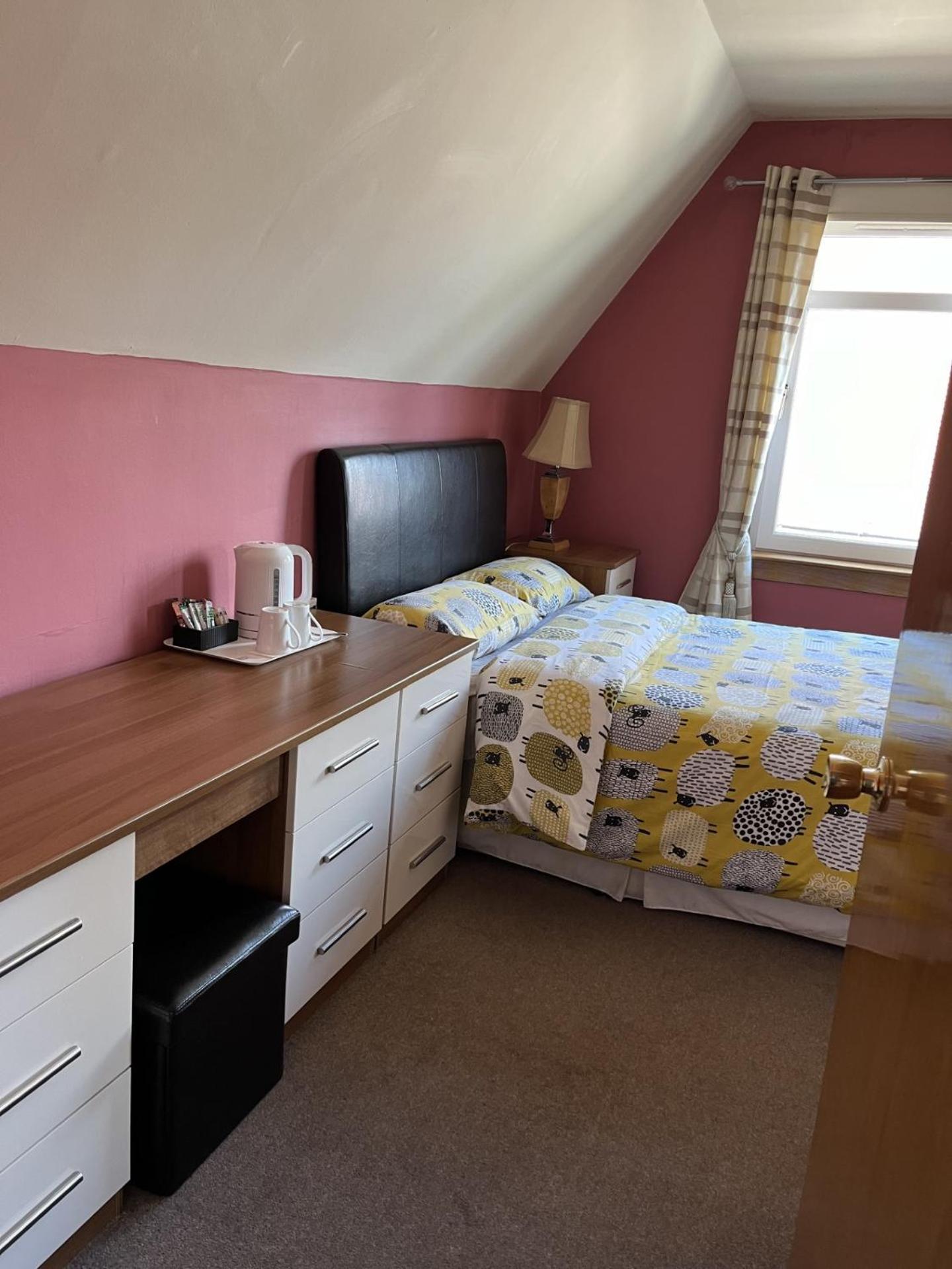 Hillhouse Blackhall Apartment Edinburgh